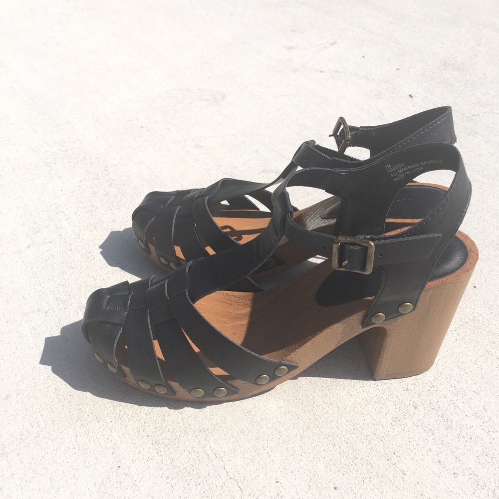 Leather studded T strap fisherman heeled sandal